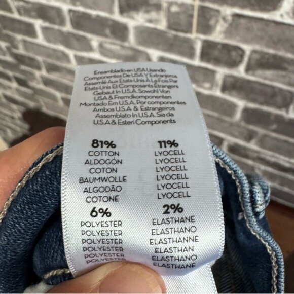 Mother the Mid Rise Dazzler Ankle jeans in Sweet & Sassy - Picture 12 of 12